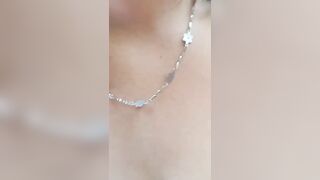 Đang đi dã ngoại nứng quá đè nhau ra địt sướng vl ra