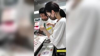 Quay Lén Quần Sịp Em Học Sinh Đi Mua Make Up Với Người Yêu