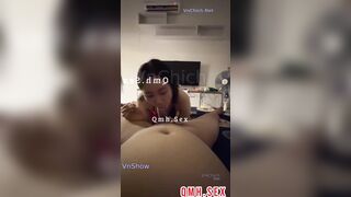 Em Gái 2k3 lộ bản chất dâm loàng khi bú được buồi mơn trớn chơi đùa với cu