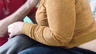 Hàng xóm sờ lồn bóp vú chị mbbg dâm đãng