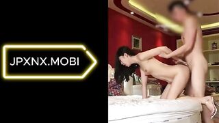 Dẫn vợ bạn thân đi chơi khách sạn lồng chim bị phát hiện và cái kết
