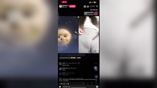 Thư xinh trả kèo lộ khe bướm ướt hết quần lót