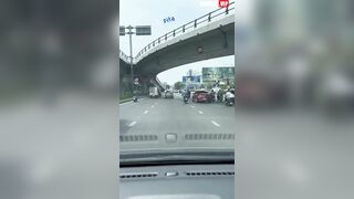 Full clip thuê taxi chỉ để đi chịch e ny ms quen 300km