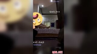 Anh địt mạnh lên xem nào ! Địt em đéo có cảm giác gì .... Phạch phạch .... Ớ ớ..... đ 2