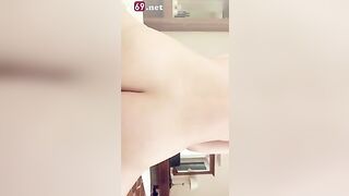 Một lỗ không đủ vừa chịch anh còn vừa chọt sextoy vào lỗ đít em 2