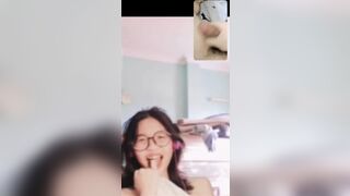 Em học sinh non mặt dâm đãng