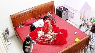 (Hack Cam) Vợ Chồng Chịch Nhau Trước Mặt Con Nhỏ