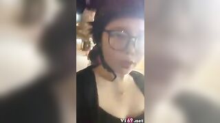 Đưa em đi chơi ở nhà nghỉ