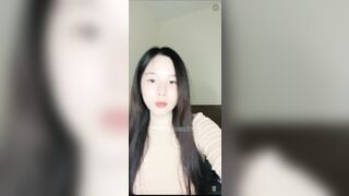 Idol live emtenlayeu cực xinh siêu múp