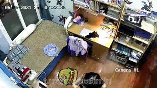 Hack cam phòng ngủ em học sinh