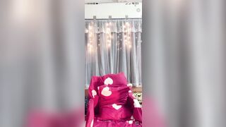 Lồn hồng hào vú trắng nõn