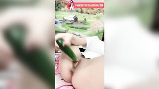 Cô chủ tiệm nail nứng lồn thủ dâm bắn tinh dịch đầy sàn