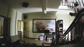 (Hack Cam) Quay Được Em Teen Kính Cặn Quá Phóng Túng Khi Ở Nhà