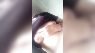 Ngắm vú ngon ngọt nướcEm Yến 2oo9 - Yên Bái