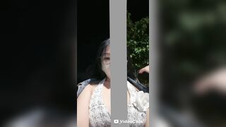 E gem gái live ở công viên gạ a grap 1
