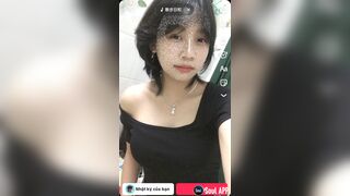 Bảo Nguyên show bướm