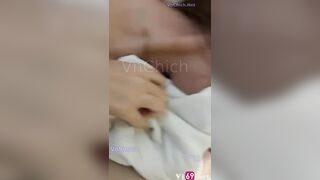 Lúc đầu em còn ngại ngùng che mặt sau chịch phê em kệ anh quay phim