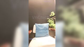 MMlive gachich (Eria2004) nứng lồn không mặc đồ lót lái ô tô tìm người lạ để gạ chịch 2
