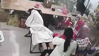 Em gái phát hiện anh trai sục cặc thủ dâm , ngại vl