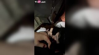 Đưa em đi dạo ở công viên bắt em cởi quần phô dâm bú mút public