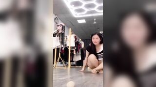 Mé =]] Mí nhỏ nghịch dữ zị!!!