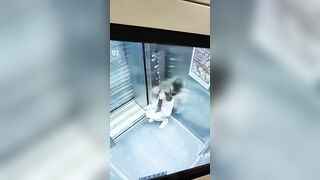 Góc khuất của gái xinh