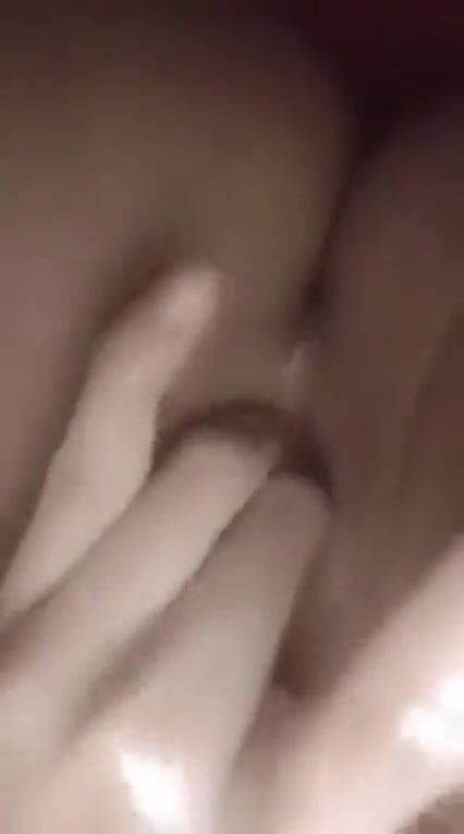 Mới sáng ra em đã nứng