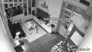 [Seri Hack Cam], E gái đi làm về bị thg a trai đè ra trước TV địt