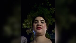 Chị mbbg đi thể dục thì cho người lạ xem vú gạ địt