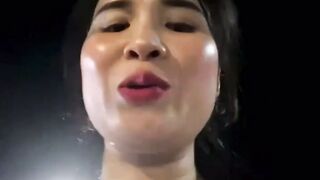 Chị mb không mặc áo ngực đi thể dục gạ trai trẻ
