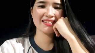 Chị mb đi gạ trai ngoài công viên