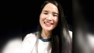 Chị mb đi gạ trai ngoài công viên