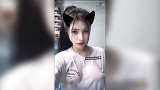 Nhất trend tiktok cmnr, E gái ko mặc áo vú đi bơi djt nhau sướng vl