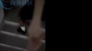 階段で妹の黒タイツを破き、バックやフェラで次々と攻め、強引に中出し、服も脱がせず  - パイパン無毛エロ動画コレクション