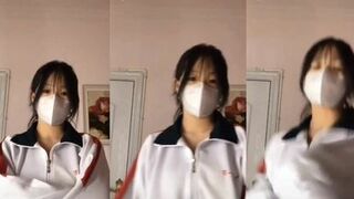 Huấn luyện em gái tôi cởi đồ và làm bài tập về nhà