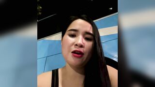 Chị mbbg đi tập thể dục bị trai trẻ gạ show lồn trên live
