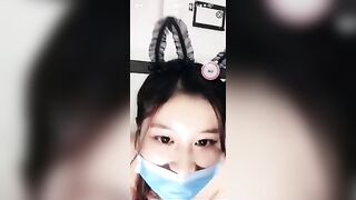 Bé thỏ show trên bunny live