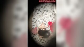 Quay lén gái trong nhà tắm dâm quá