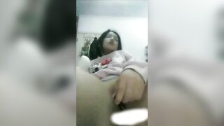 Nhìn bé nhi dễ thương quá