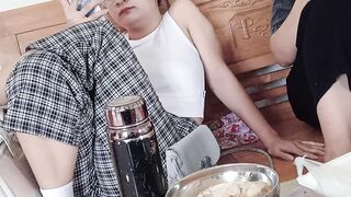 Áo trắng làm a lo lắng