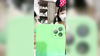 Tổ đội gái xinh đẹp live show hàng