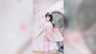 Em gái nhảy TikTok P3