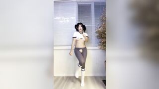 Em gái nhảy theo nhạc TikTok nude P10