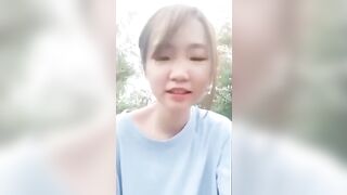 Dụ dỗ em học sinh mới lớn vào rừng rồi chịch