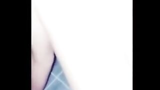E gái teen cho khách hàng mua ôtô djt để Đủ KPI khẩu dâm ngon vl