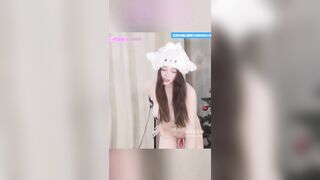 Em gái nhảy TikTok nude P12