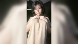 Nhất trend Tiktok, E học sinh Vạch Áo nhảy khiêu dâm móc lồn ngon vl