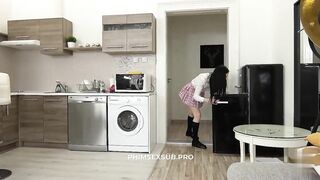Cha dượng địt con riêng qua camera phòng ngủ