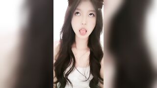 Thần tiên tỉ tỉ show hàng