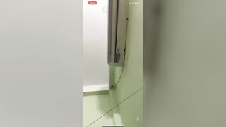 Múi mít Mai Linh Yêu Dấu Show vú lồn cho fan xem mà ngại nên chỉ 1 phút